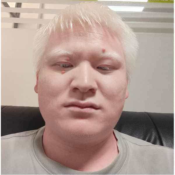 30岁岁安徽单身帅哥 - 凉山吉缘网