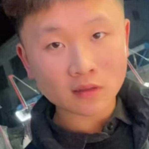 22岁岁河南单身帅哥 - 凉山吉缘网