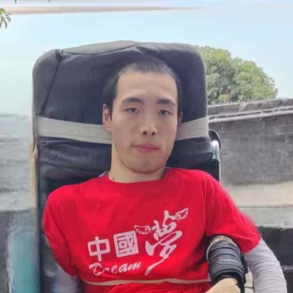 31岁岁湖南单身帅哥 - 凉山吉缘网