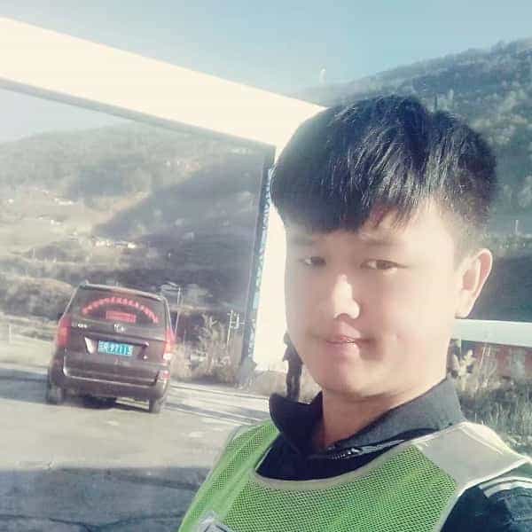 29岁岁云南单身帅哥 - 凉山吉缘网