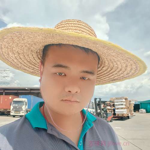 33岁岁湖南单身帅哥 - 凉山吉缘网
